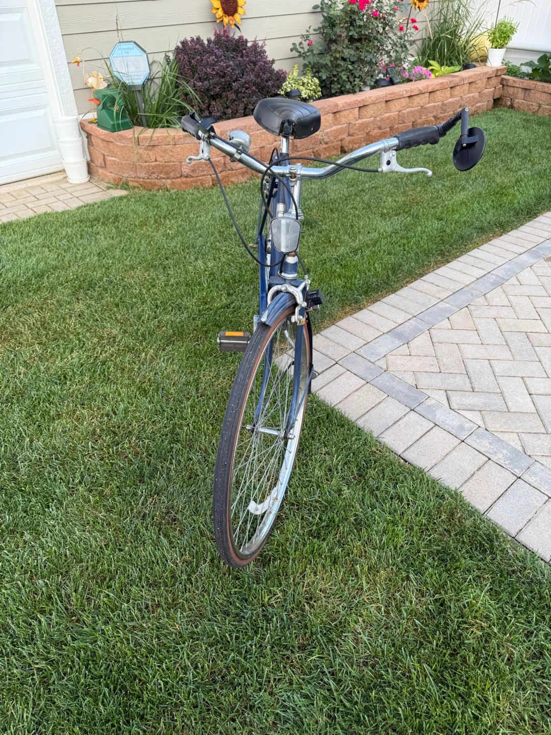 HIS AND HERS RALEIGH BIKES$120. 00 FOR BOTH OR BEST OFFER. - photo 5