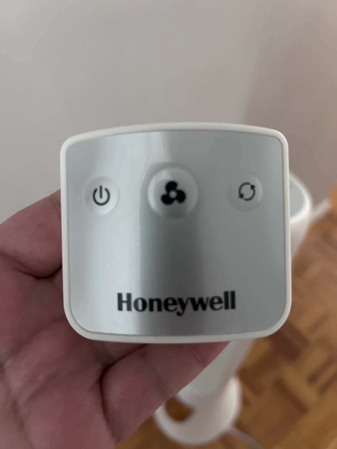 Honeywell QuietSet Tower Fan - photo 3