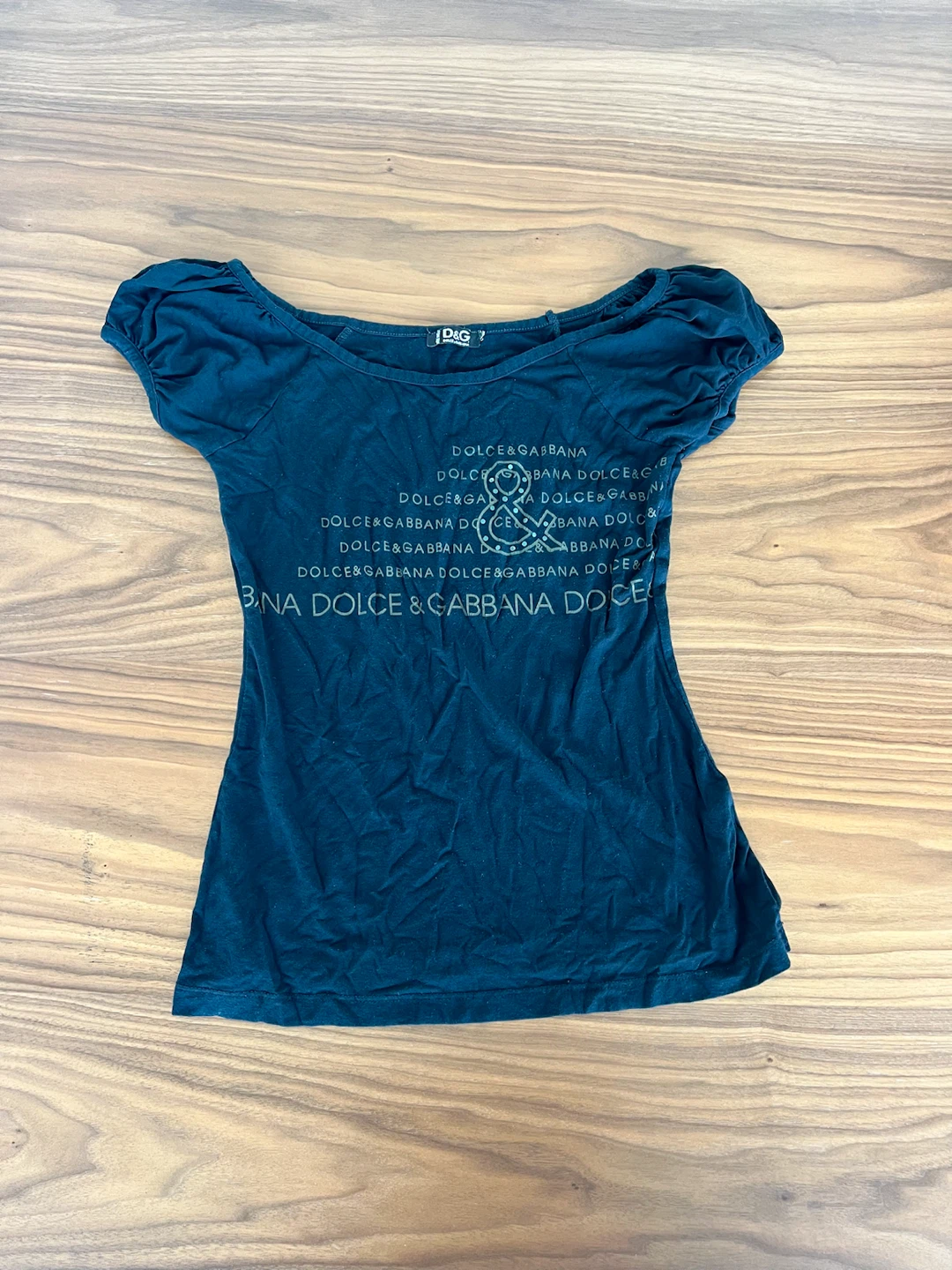Black T shirt