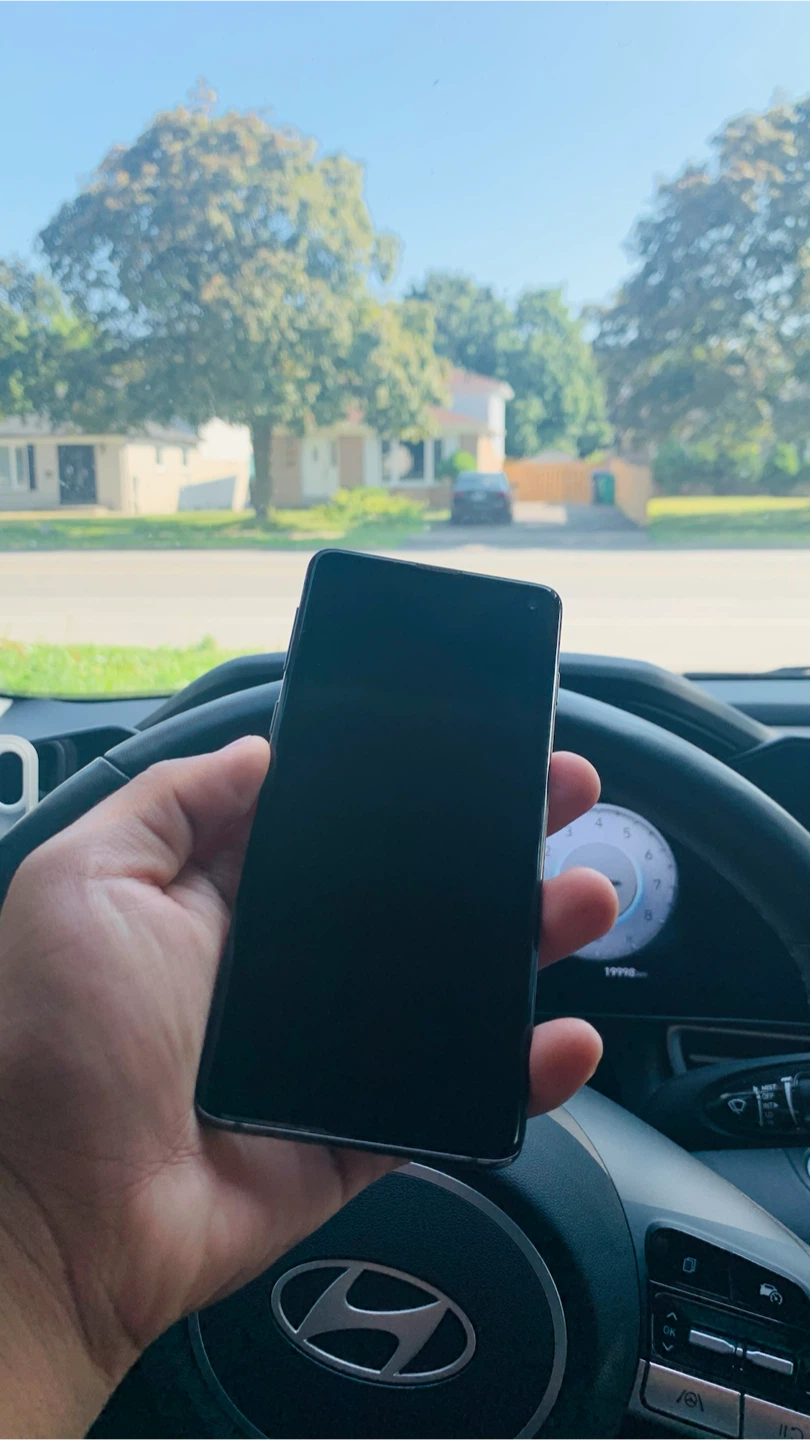 Samsung Galaxy S10 - photo 3