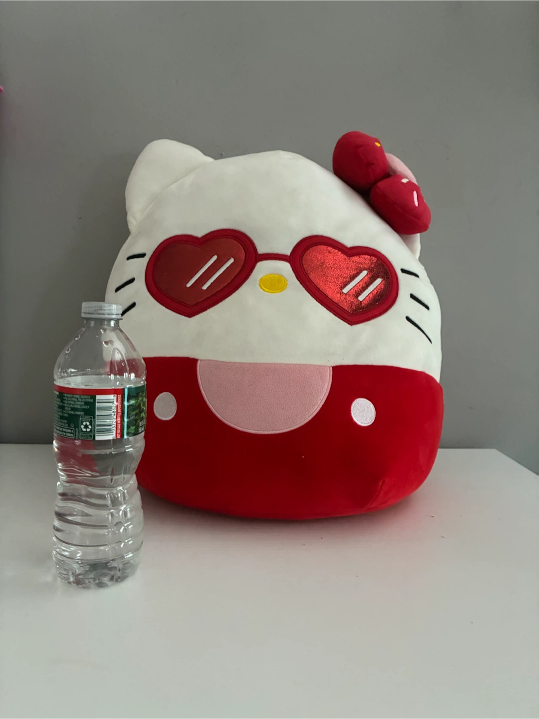 Hello Kitty Plush Pillow with Heart Sunglasses - photo 3