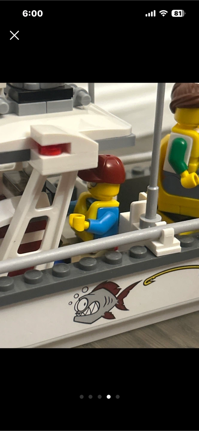 LEGO City Fishing Boat Toy Set 60147 - photo 3
