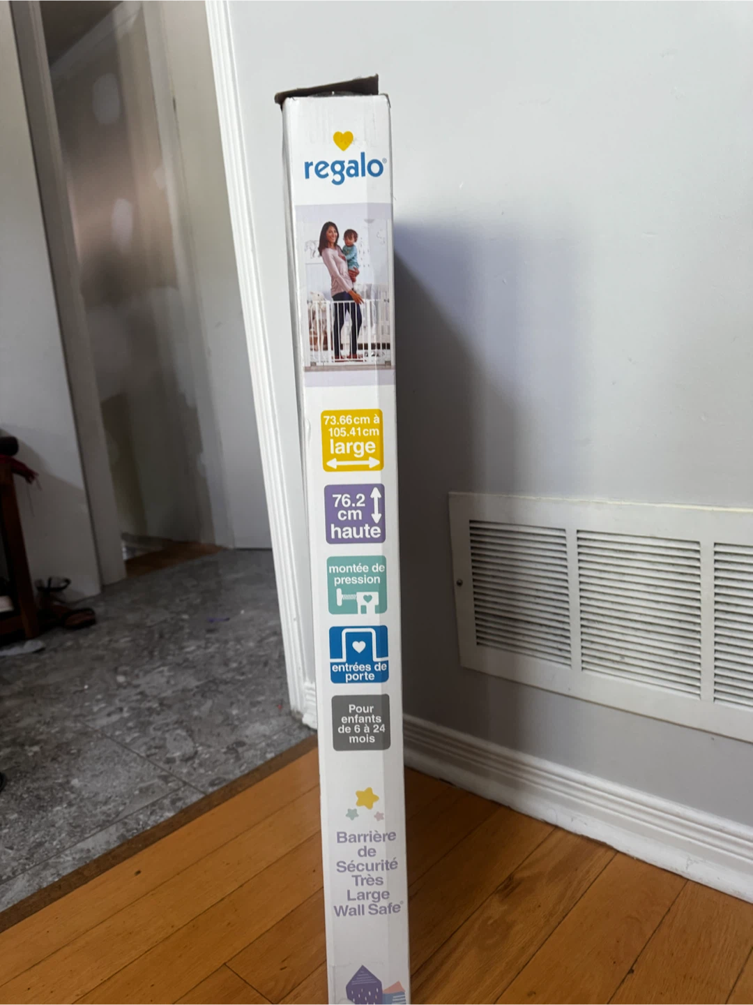 Regalo Wall Safe Extra Wide Safety Gate - photo 2