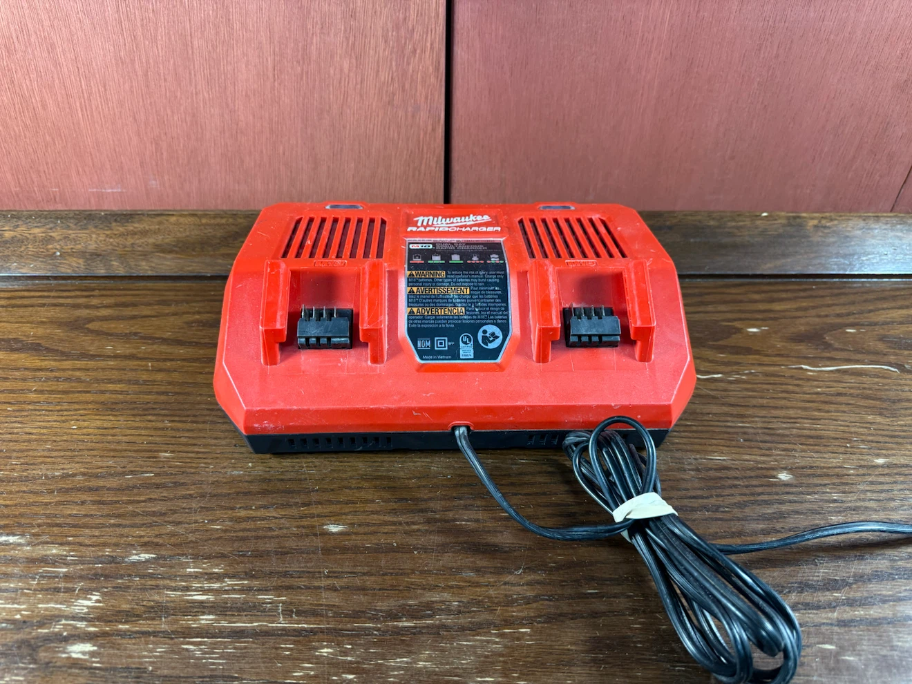 Milwaukee 18V M18 Lithium-Ion Battery Dual Bay Rapid Charger