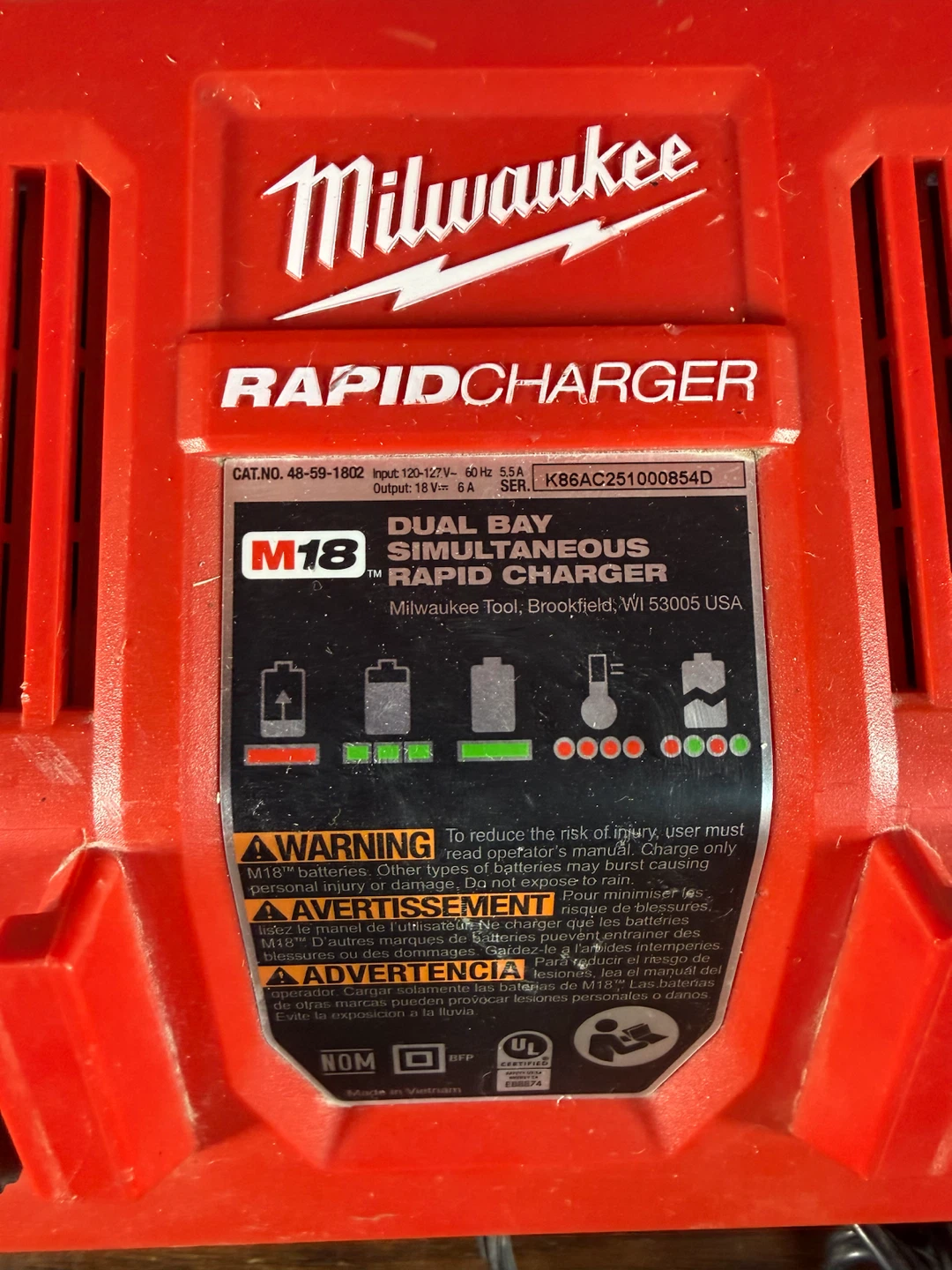 Milwaukee 18V M18 Lithium-Ion Battery Dual Bay Rapid Charger - photo 3