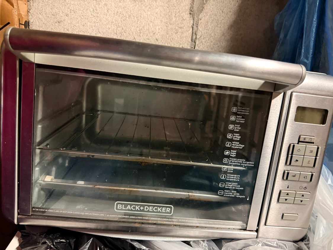 Black+Decker Toaster Oven - photo 2