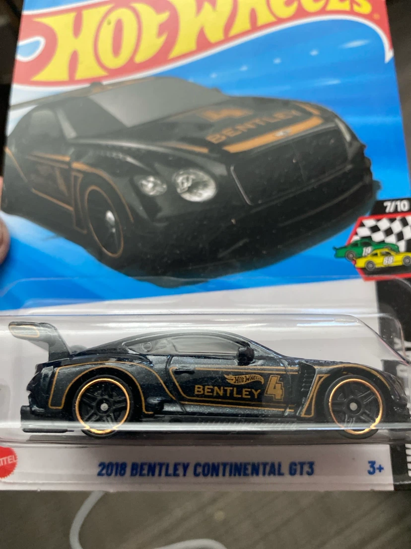 Hot Wheels 2018 Bentley Continental GT3
