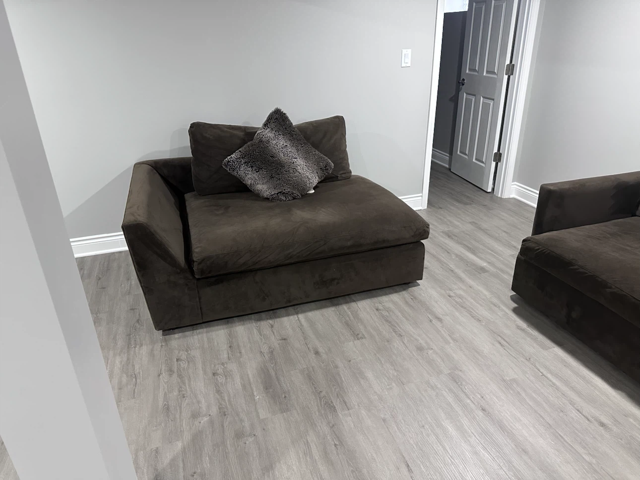 Brown Sectional Sofa - photo 4