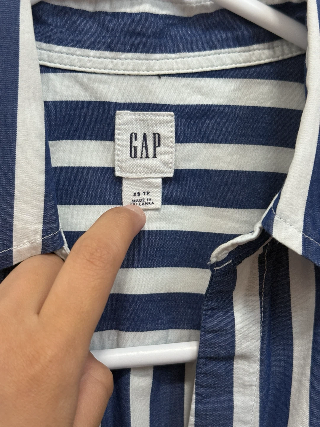 GAP Blue & White Striped Button-Up Shirt – Size XS - photo 2