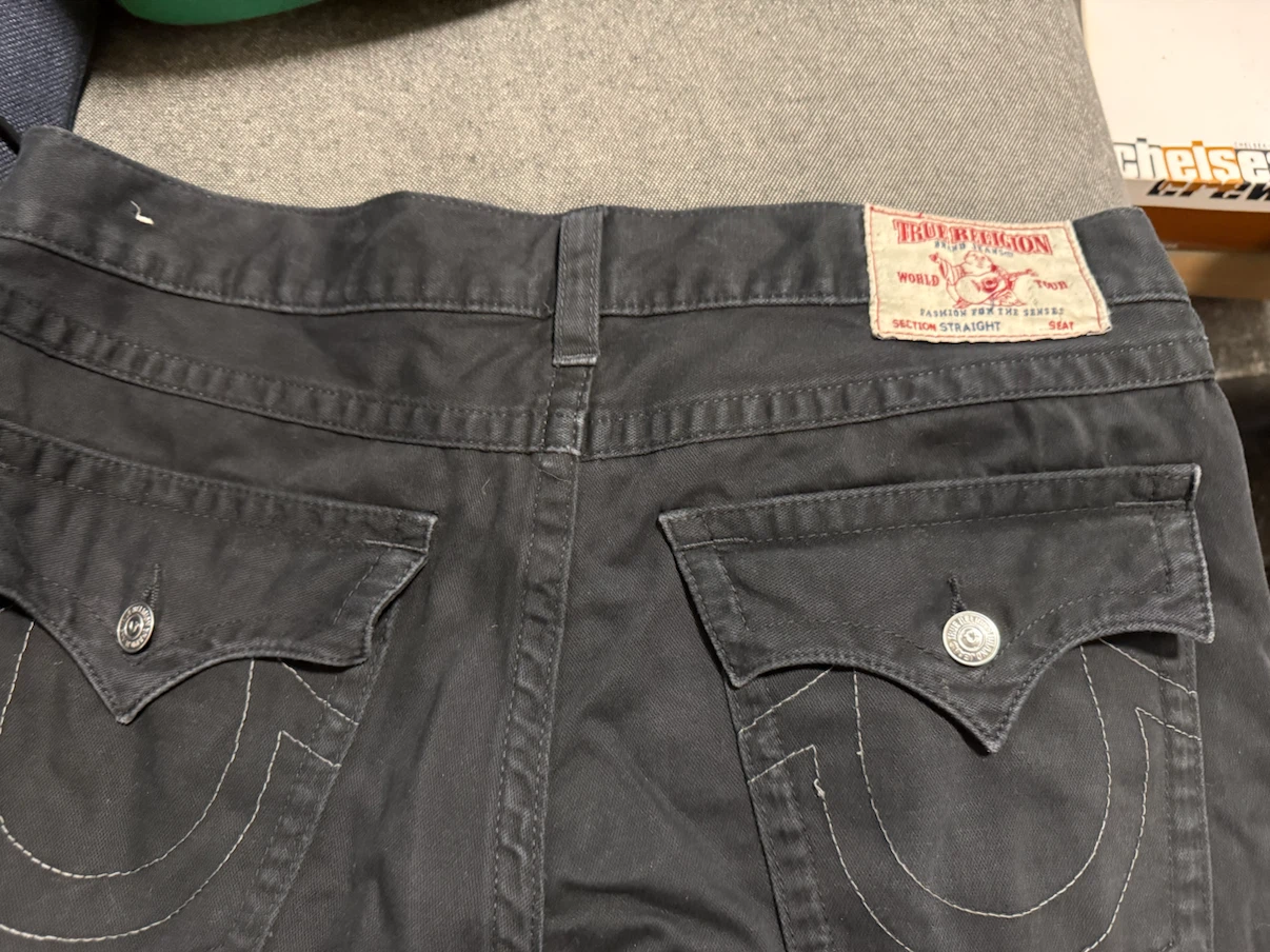 True Religion straight leg jeans.was $185 - photo 4