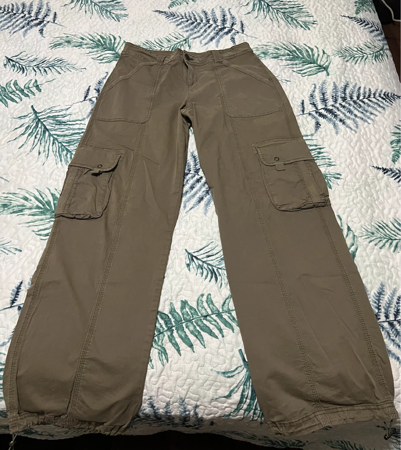 Garage Army Green Chicago Low Rise Cargo Pants