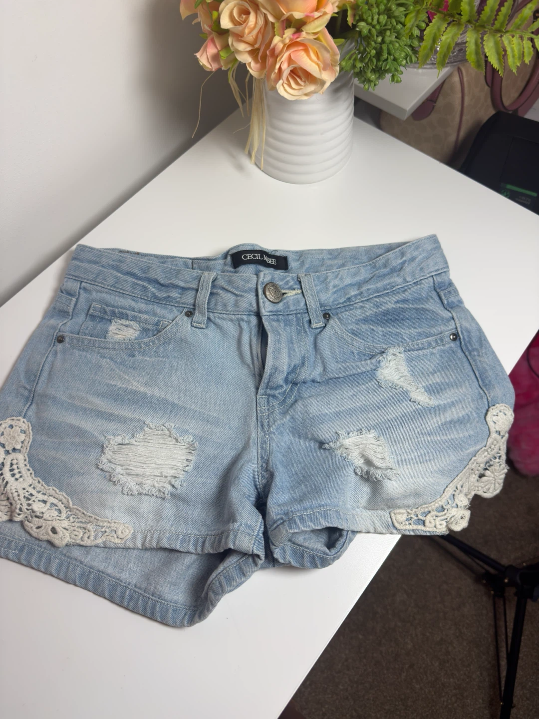 2-Piece Lace Denim Shorts Bundle – Cute Summer Shorts (Size S) - photo 5