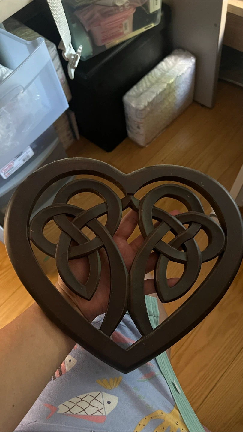 24″ Celtic Heart