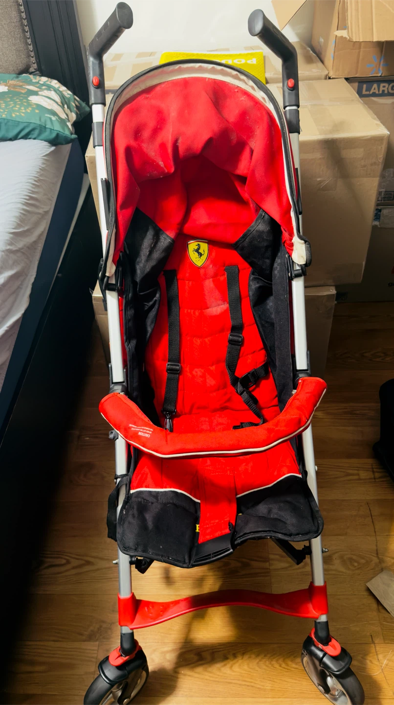Red Ferrari Stroller Original - photo 2