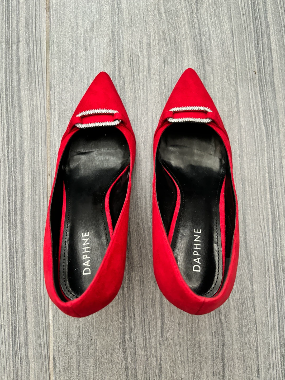 DAPHNE Red Suede Pumps with Embellishment