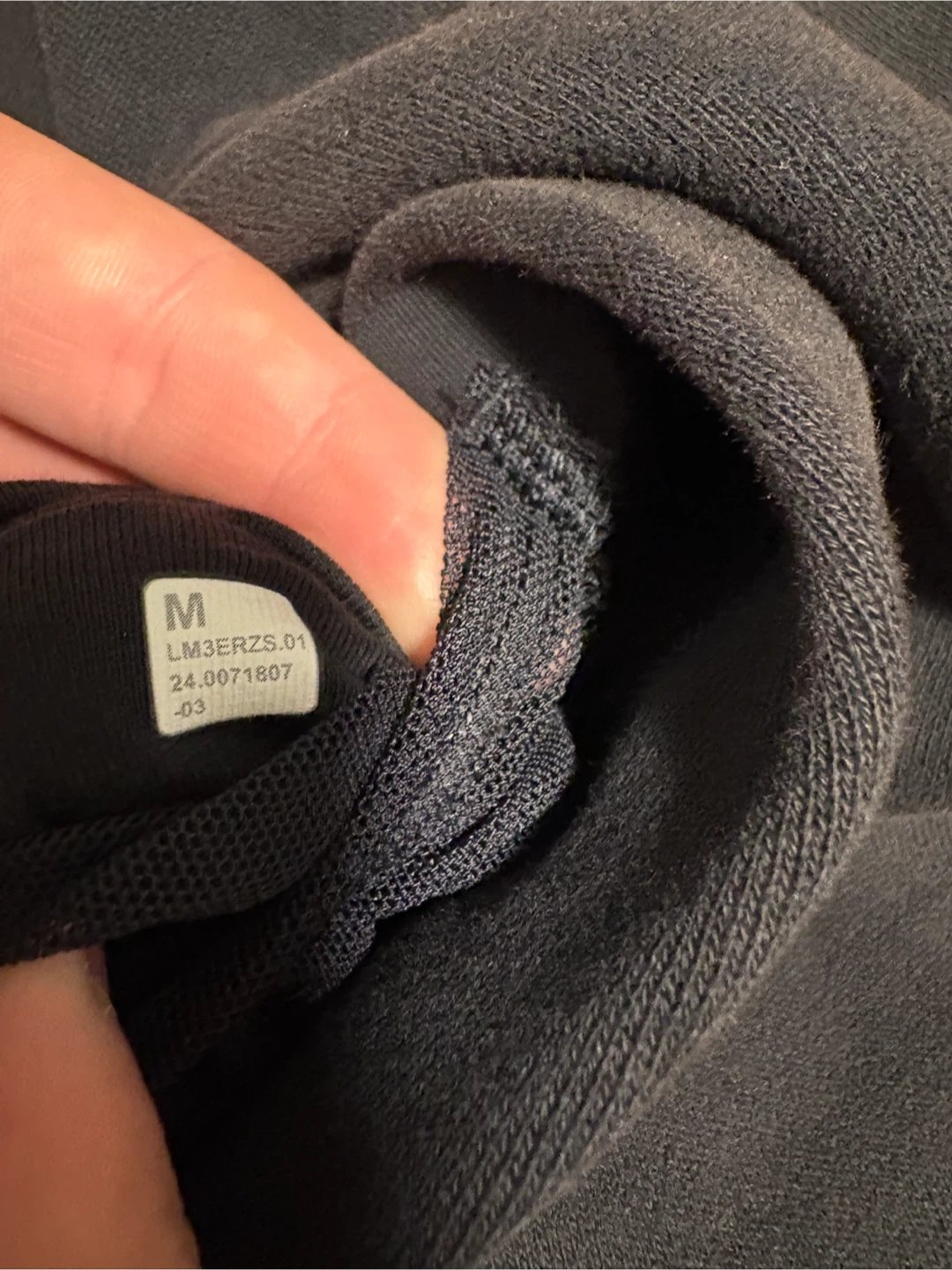Lululemon medium Black Hoodie - photo 2