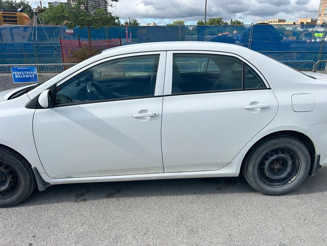 Toyota Corolla 2011 - photo 4