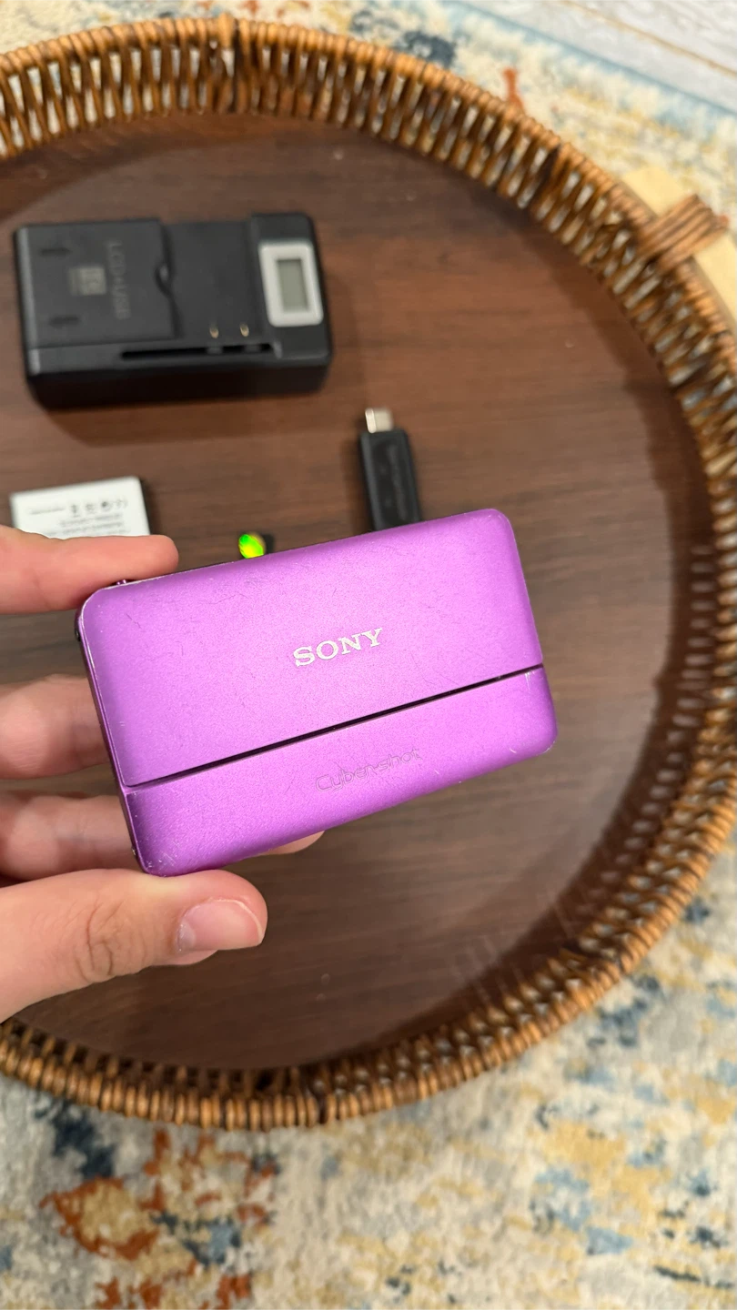Sony Cyber-shot Digital Camera - photo 2