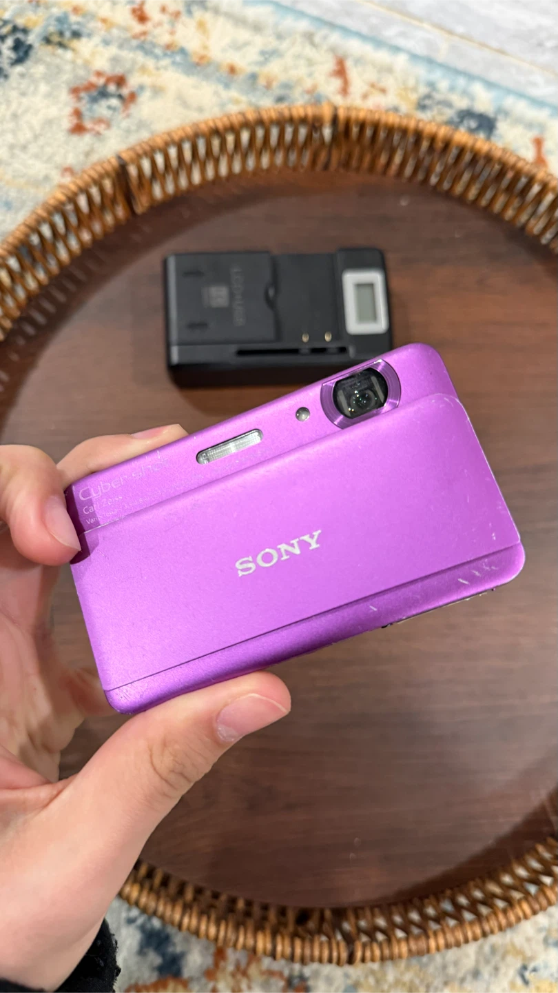 Sony Cyber-shot Digital Camera - photo 3