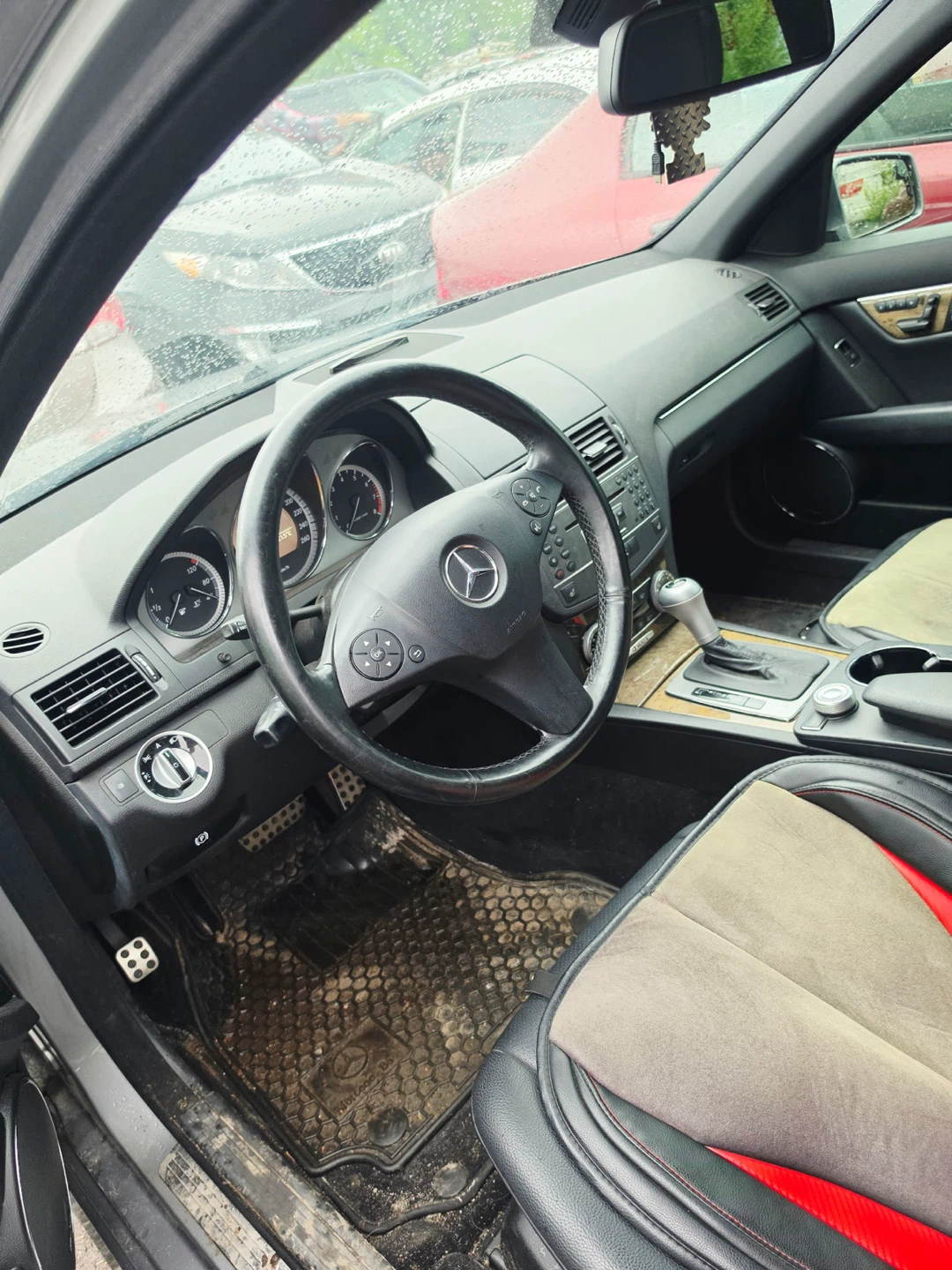 2011 Mercedes-Benz C300 4Matic Sedan - photo 3