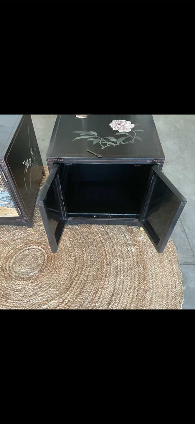 BARGAIN!  $275 obo CHINTZ vintage sidetable - photo 4
