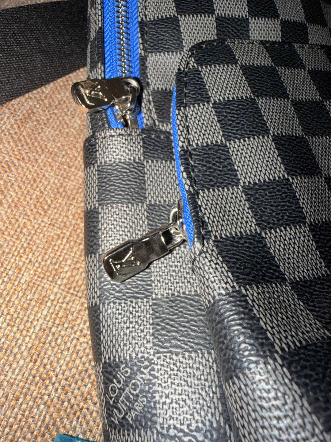 Louis Vuitton Sling Bag Damier Graphite - photo 3