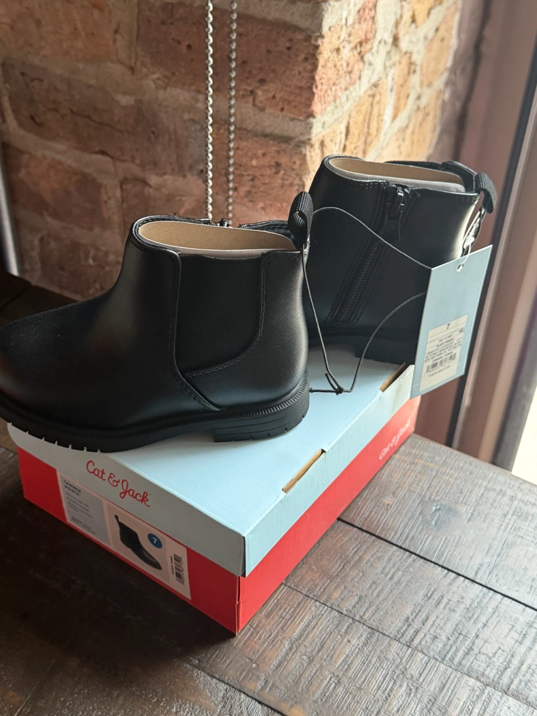 Cat & Jack Black Tanner Boots kids Size 7 - photo 2