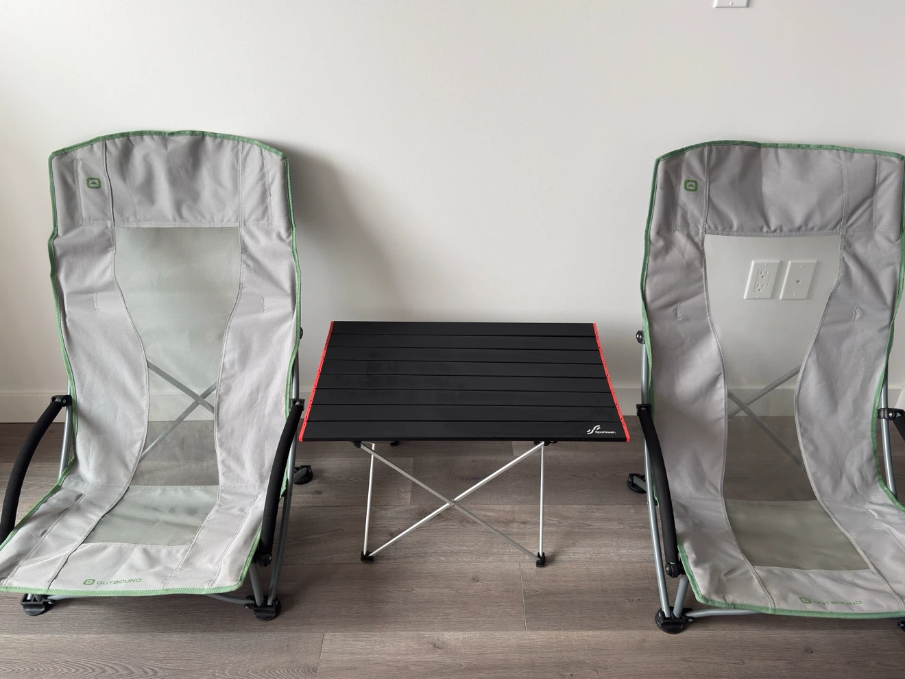 🔥 Outdoor Set: 2x High-Back Beach Chairs + Folding Table ☀️