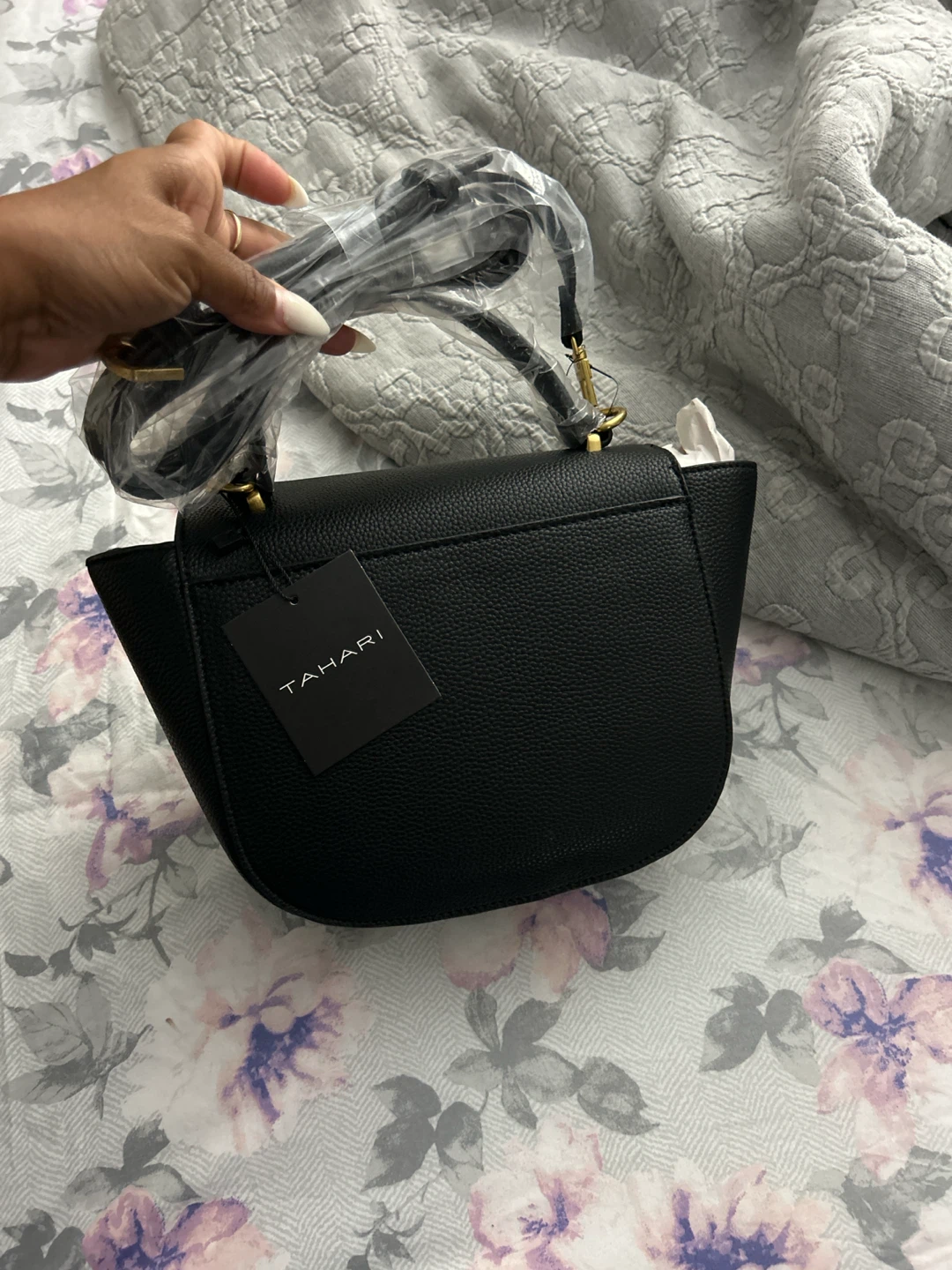 Tahari Black Leather Crossbody Bag - photo 5