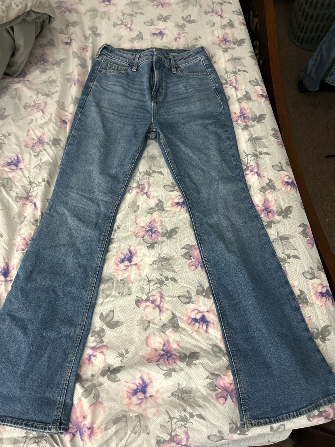 Old Navy Flare Jeans - Size 2 - photo 2