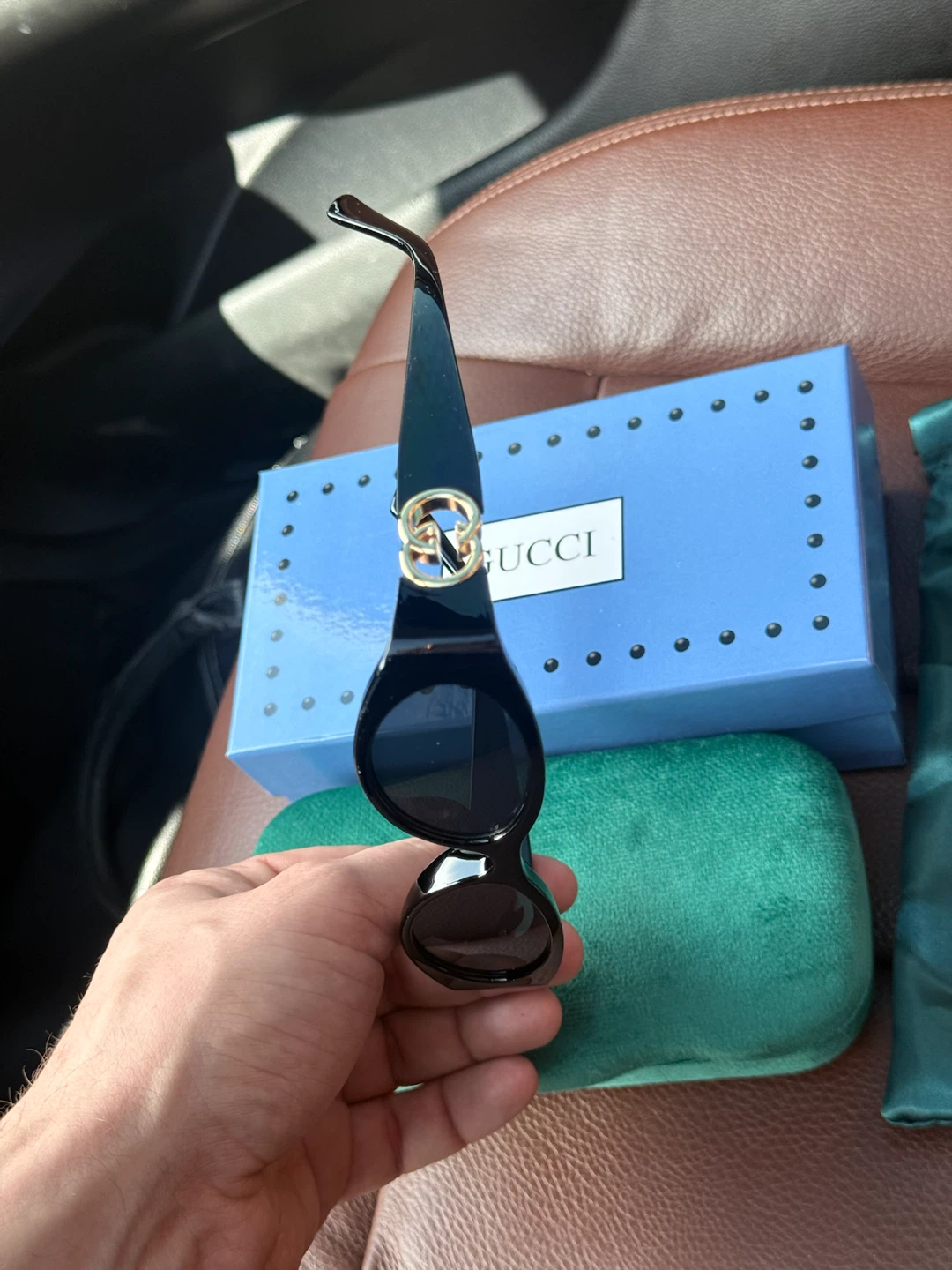 Gucci Black Oval Sunglasses - photo 2