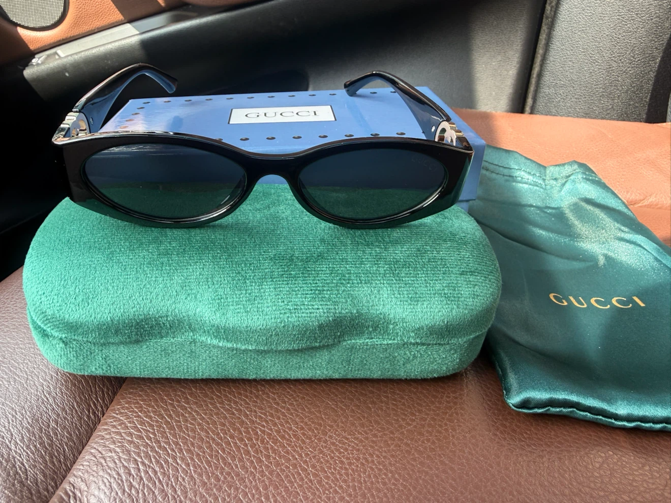 Gucci Black Oval Sunglasses - photo 4