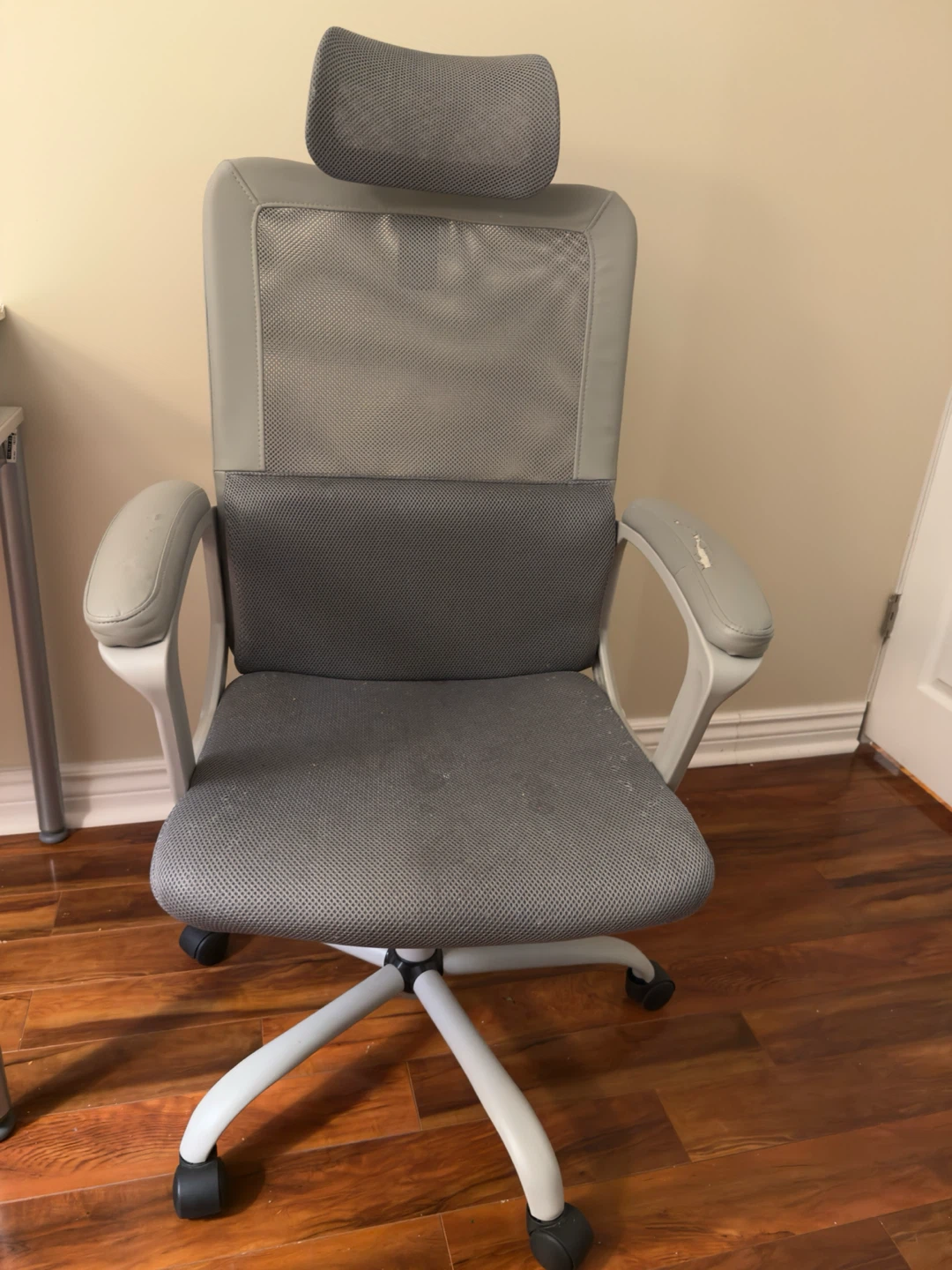 Office chair - photo 2