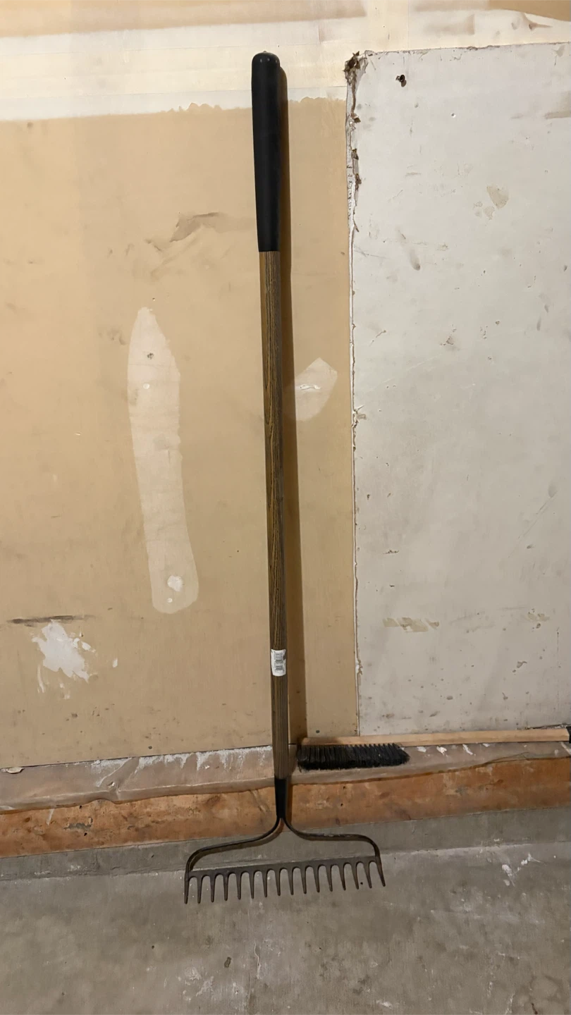 Garden Rake with Wooden Handle