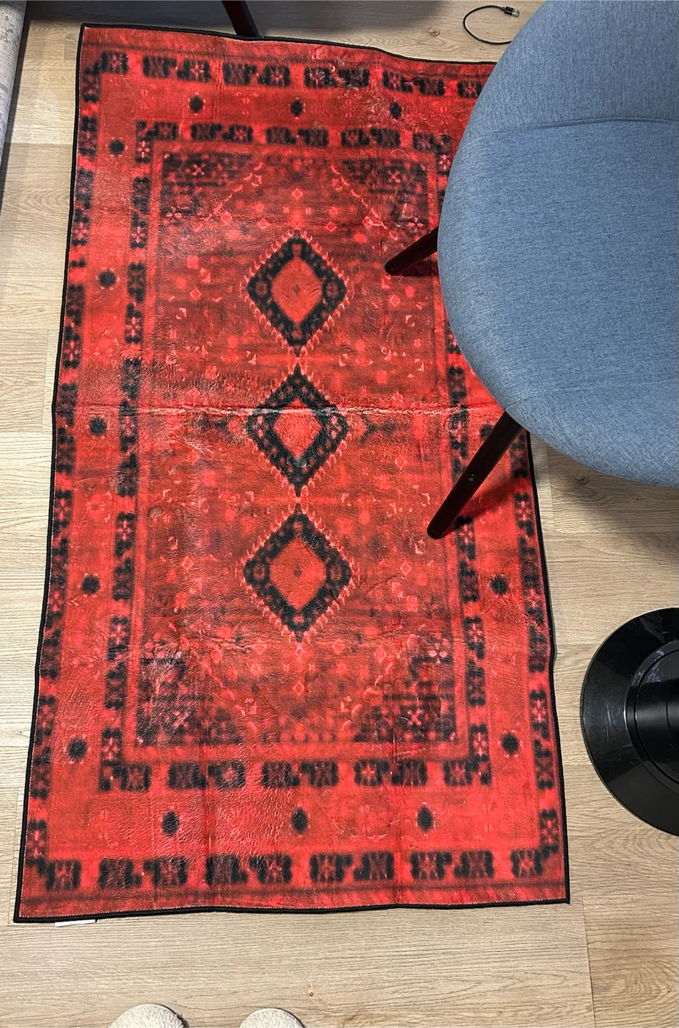Red and Black Persian Style Area Rug - photo 2