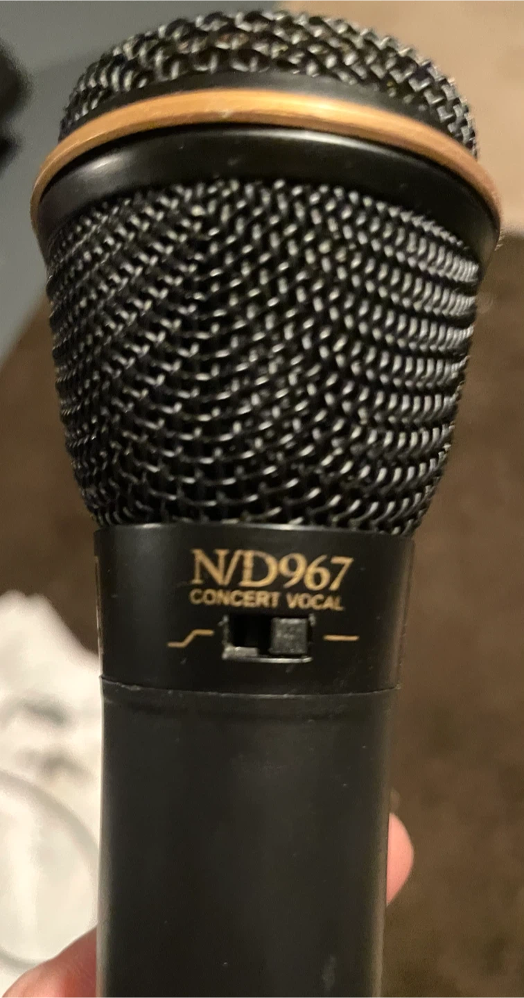 EV Dynamic Super Cardioid Concert Vocal Mic - photo 3