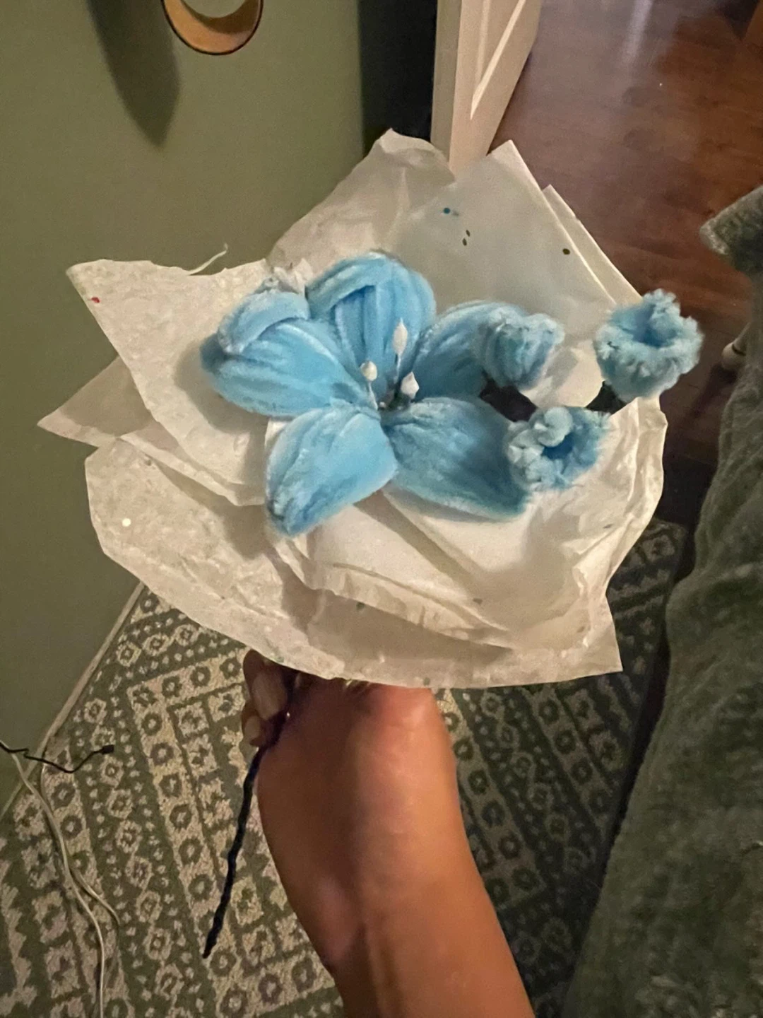 Handmade Pipe cleaner flowers - photo 4