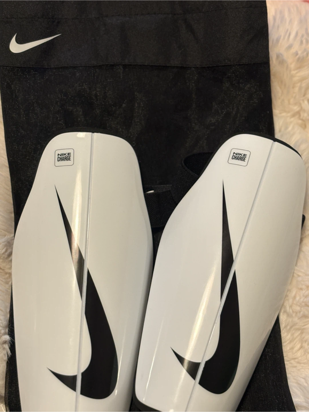 Nike Charge Shin Guards - photo 2