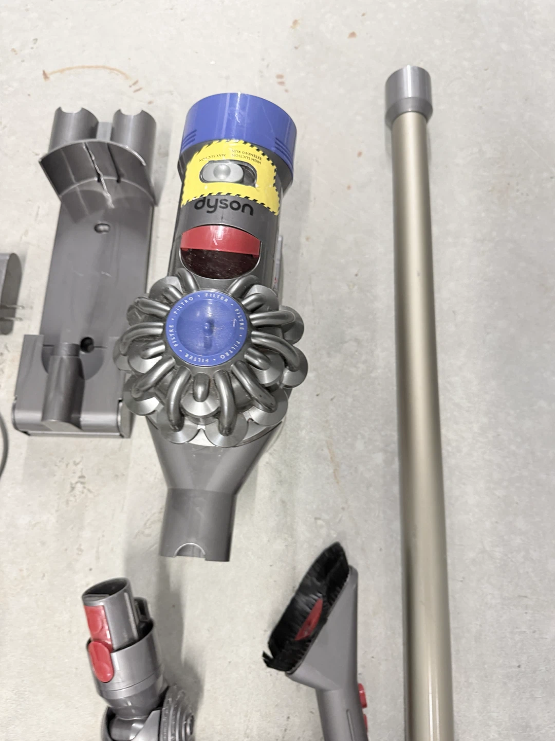 Dyson V8 Animal Vacuum + All Attachments – For Parts or Repair - photo 2