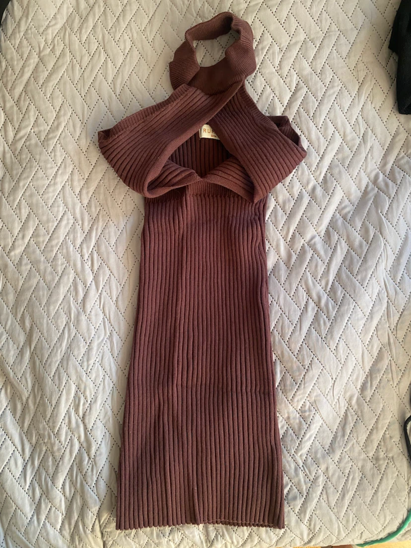 **SIZE M** dress