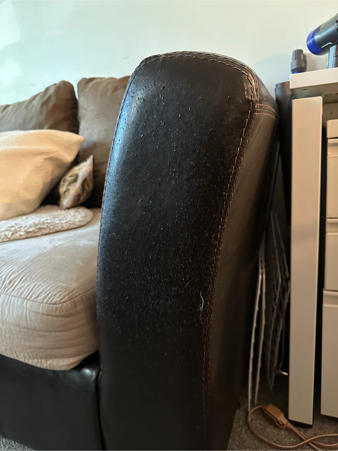 Free couch pick up kitsilano - photo 3