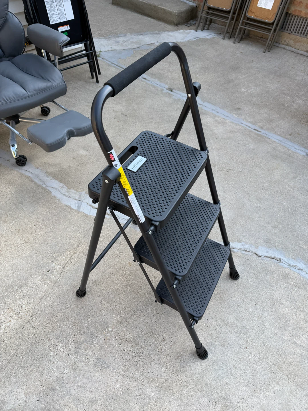 HILTOPPER 3-Step Ladder - photo 2