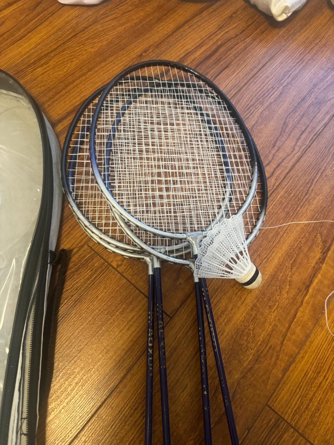 AOXUN Badminton Rackets Set of 4 with net carry case shuttlecock - photo 4