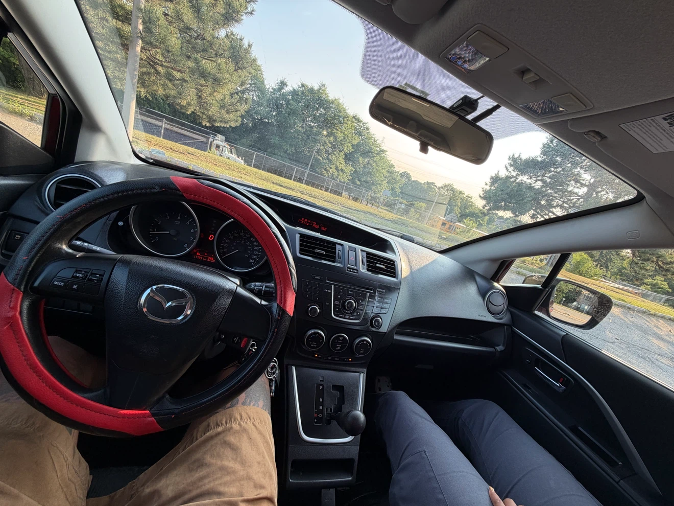 2012 Mazda 5 minivan - photo 3