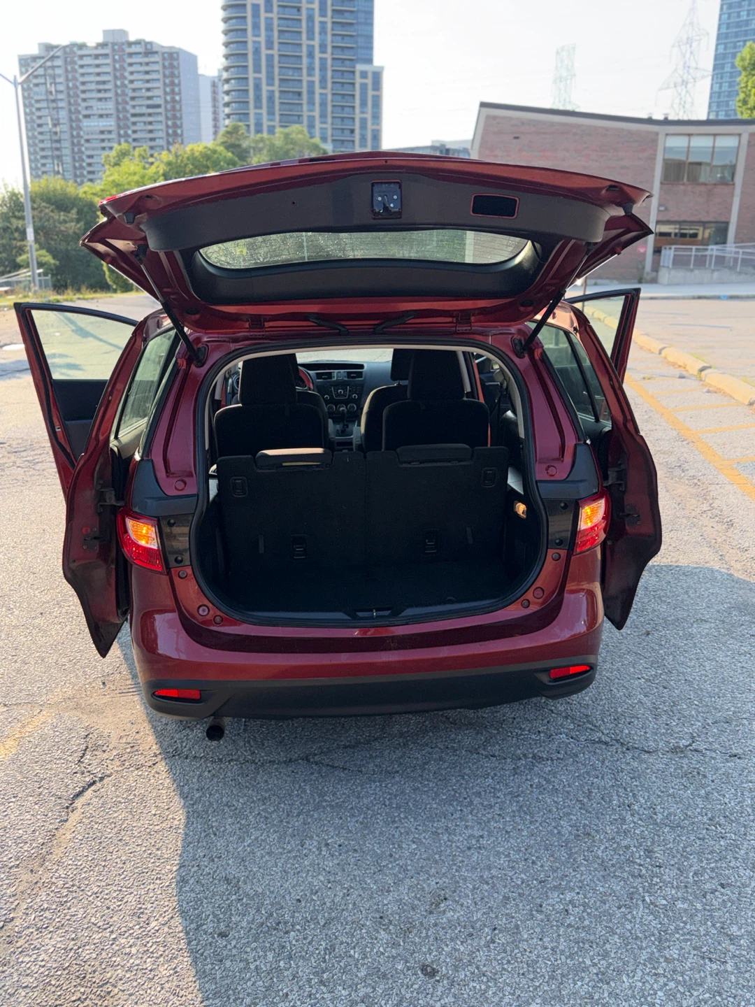 2012 Mazda 5 minivan - photo 5