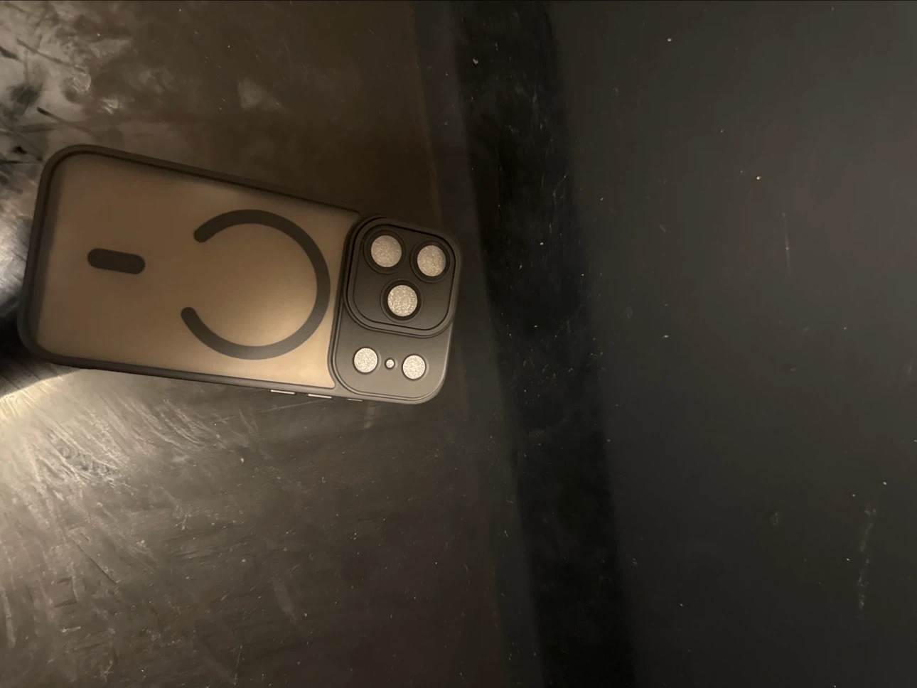 Iphone 17 pro mag safe pouch for sale