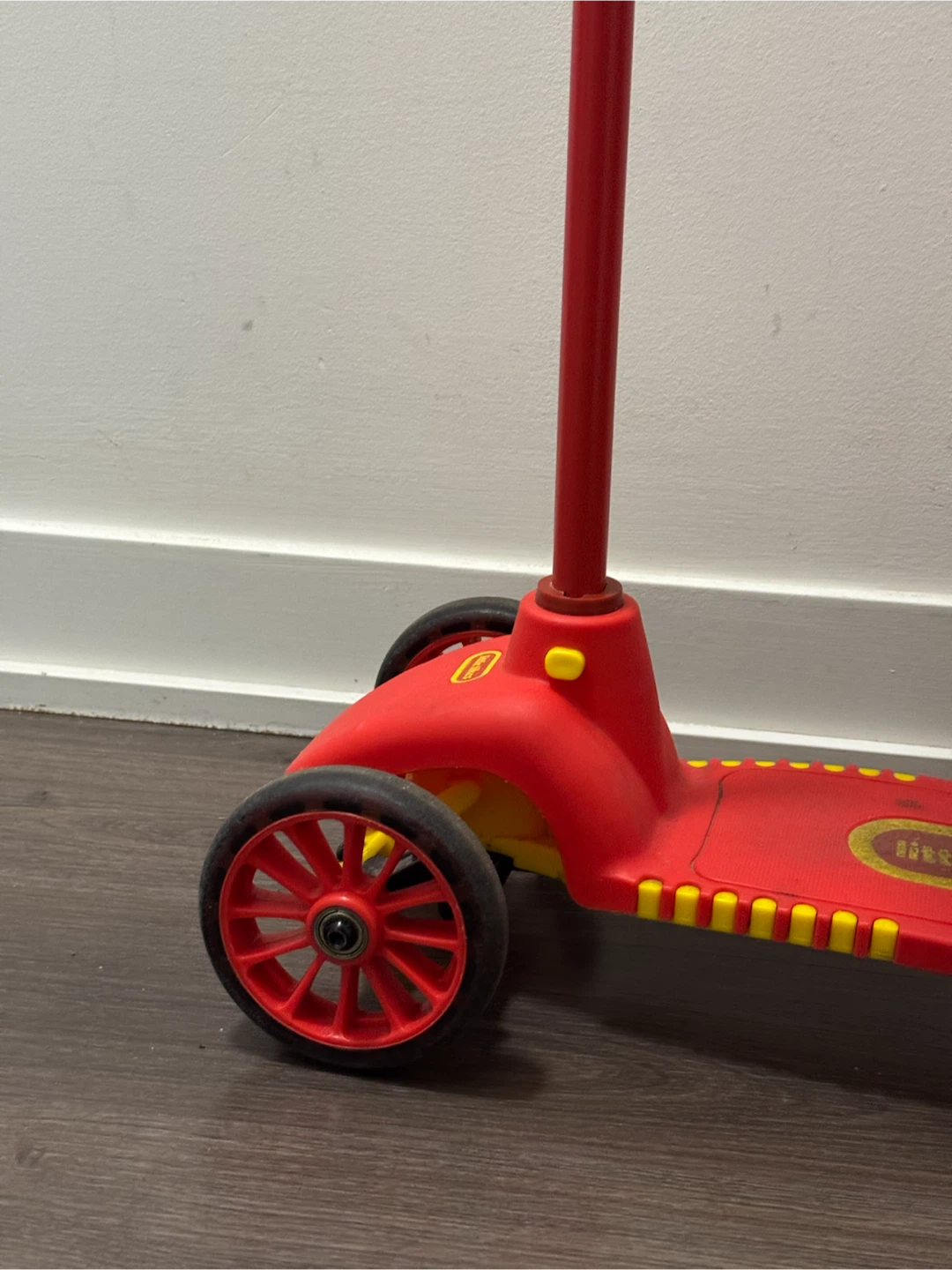 🛴 Little Tikes 3-Wheel Scooter – Excellent Condition! - photo 5