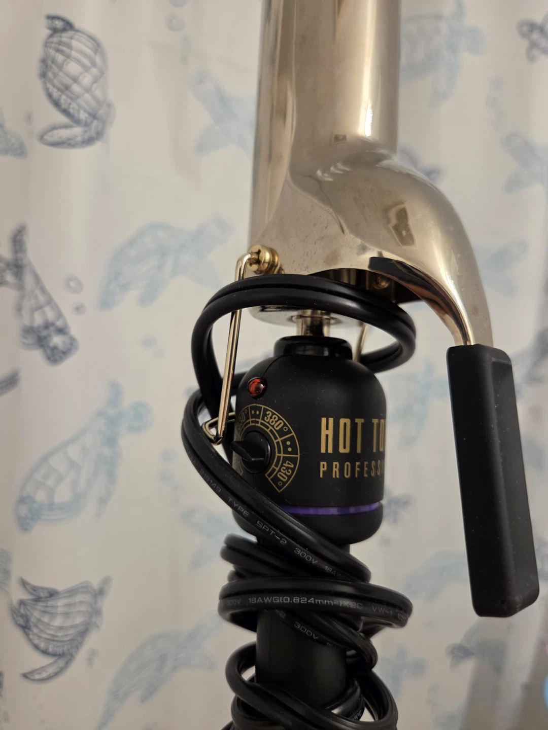 Hot Tools Professional Curling Iron - photo 2