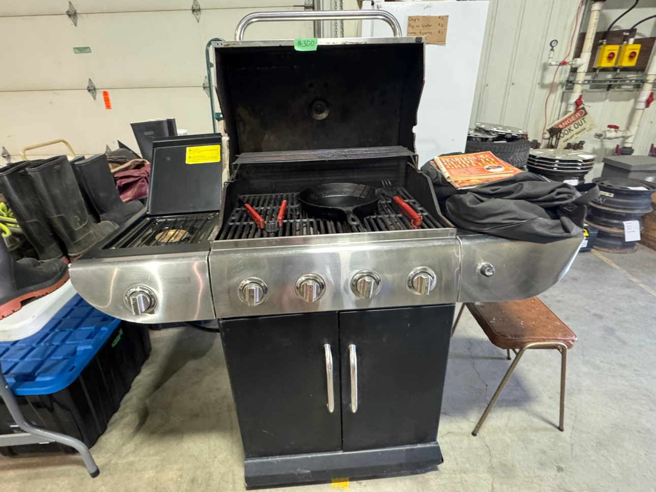 Bbq and accessories for sale - photo 2