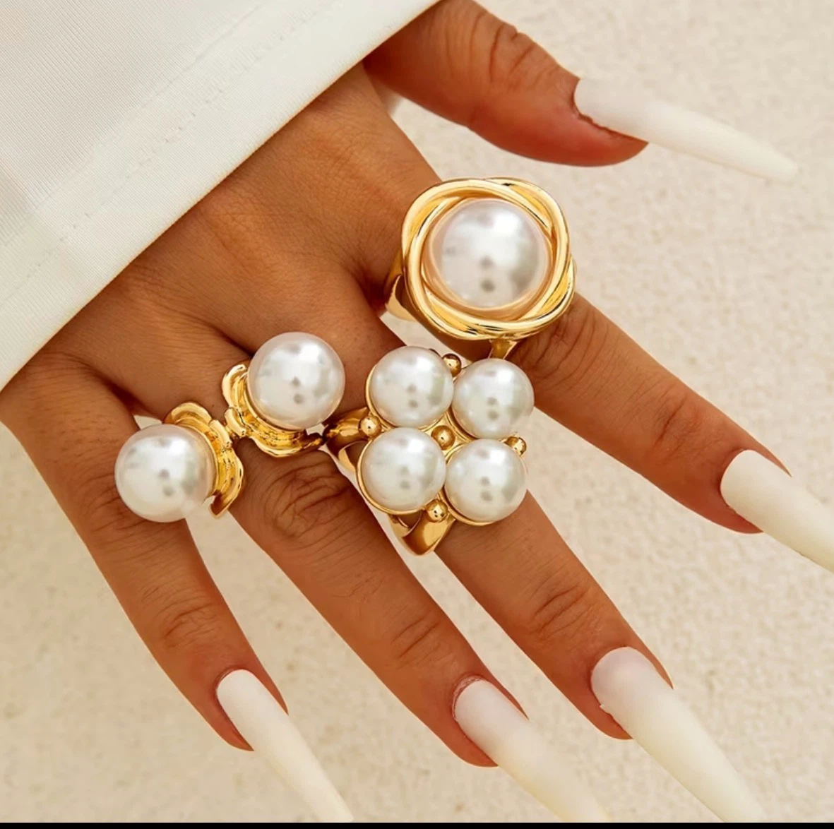Chic Pearl Ring Trio